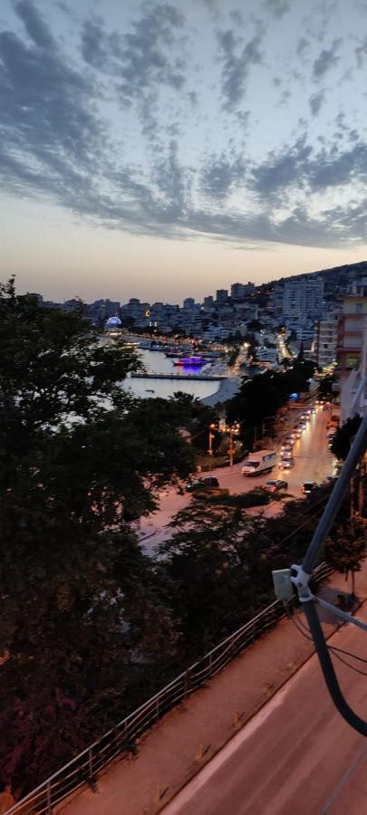 Xhemi'S Apartment Sarandë Buitenkant foto