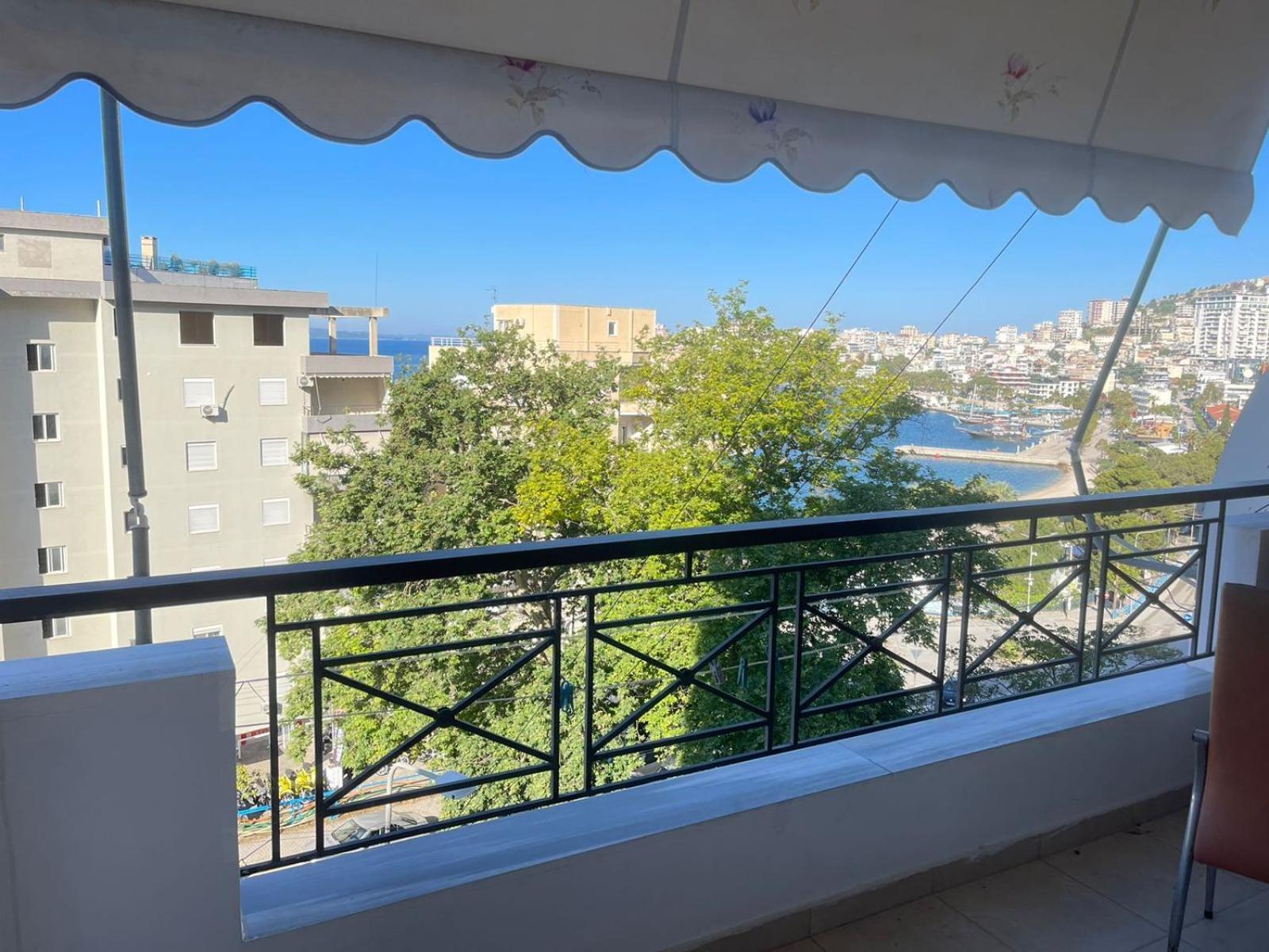Xhemi'S Apartment Sarandë Buitenkant foto